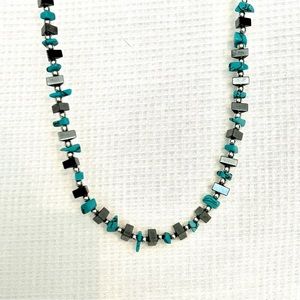 Y2k vintage turquoise & hematite beaded necklace✨